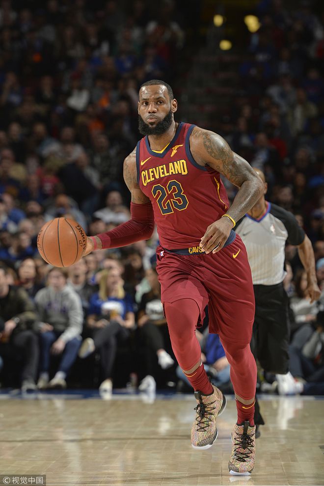 克里夫兰骑士发布备战花絮,关键时刻单刀错失,葡超任务艰巨,临场指挥获称赞的简单介绍 克里夫兰骑士发布备战花絮,关键时刻单刀错失,葡超任务艰巨,临场指挥获称赞的简单介绍